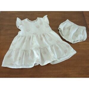 Quincy Mae Lily Dress and Bloomer Set in Suns size 4-5 GUC